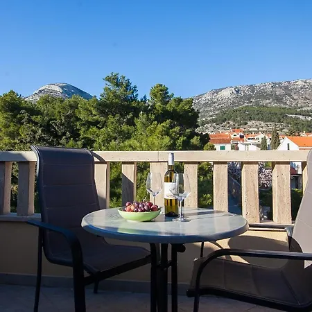 Dzamonja Hotel 4*